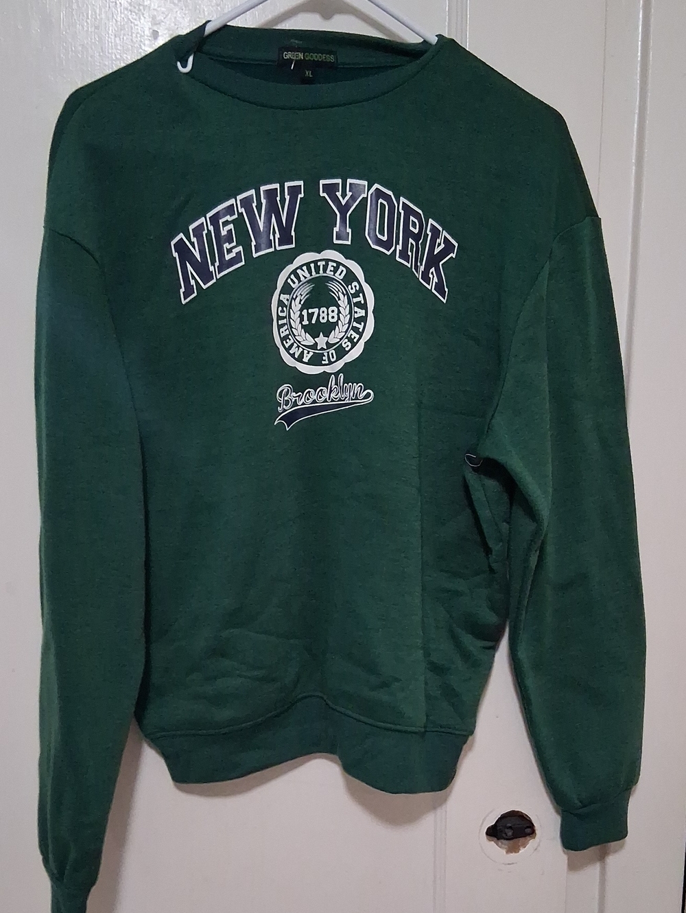 Goddess Dark Green New York Graphic Crewneck Sweatshirt